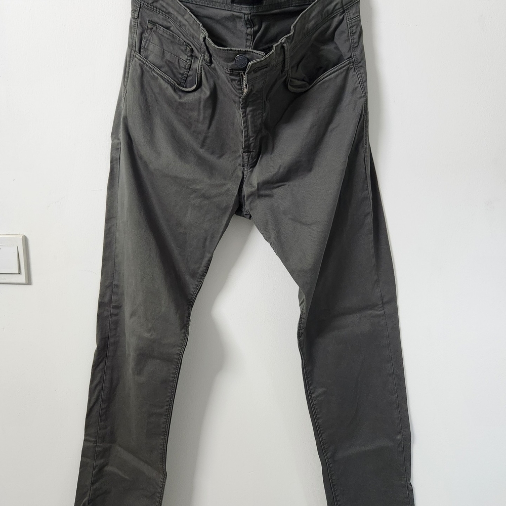Men's Gray Jeans